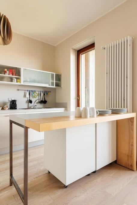 Schiavoni Flexyrent Wifi Apartman Milánó Kültér fotó